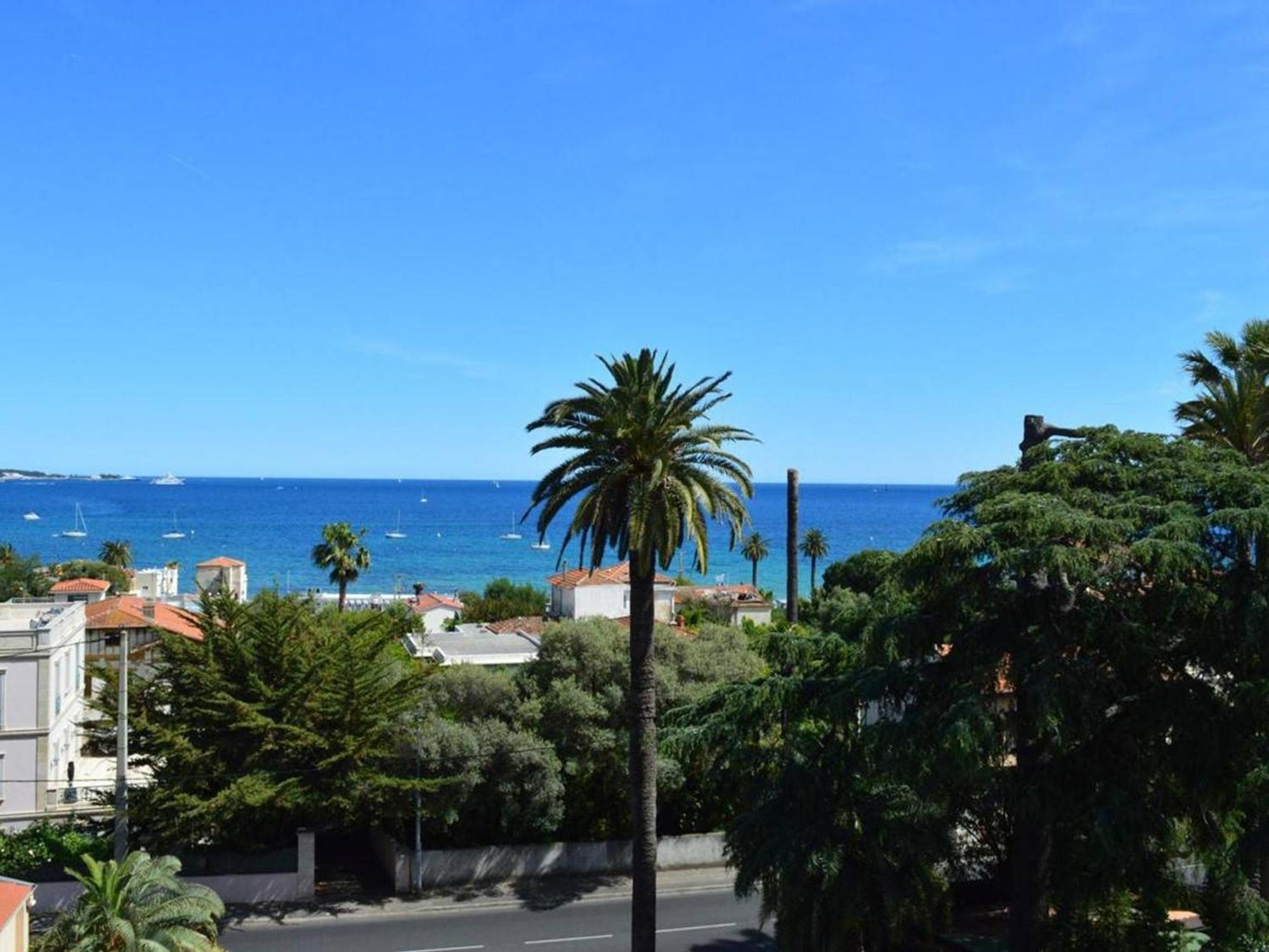 Studio Agreable Avec Loggia, Garage Et Plage A Proximite - 2 Couchages, Golfe-Juan - Fr-1-252-62 Exterior photo